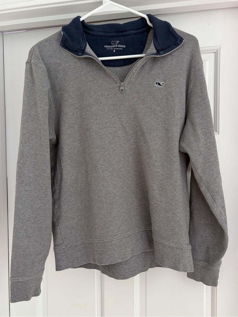 Vineyard Vines Men’s Heather Gray Quarter-Zip with Navy Trim Pullover Sweater